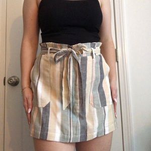 American Eagle spring skirt with pockets